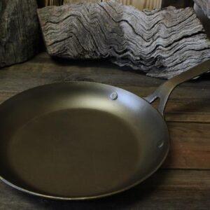 CAST IRON DEEP FRY SKILLET WITH LID 10.5X3